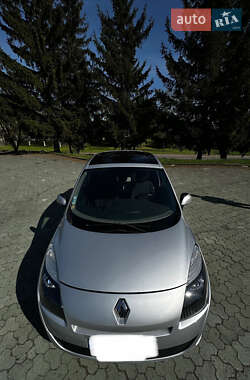 Минивэн Renault Grand Scenic 2010 в 