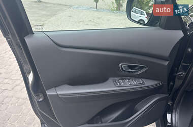 Минивэн Renault Grand Scenic 2019 в 