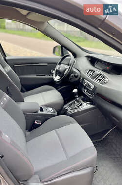 Мінівен Renault Grand Scenic 2013 в 