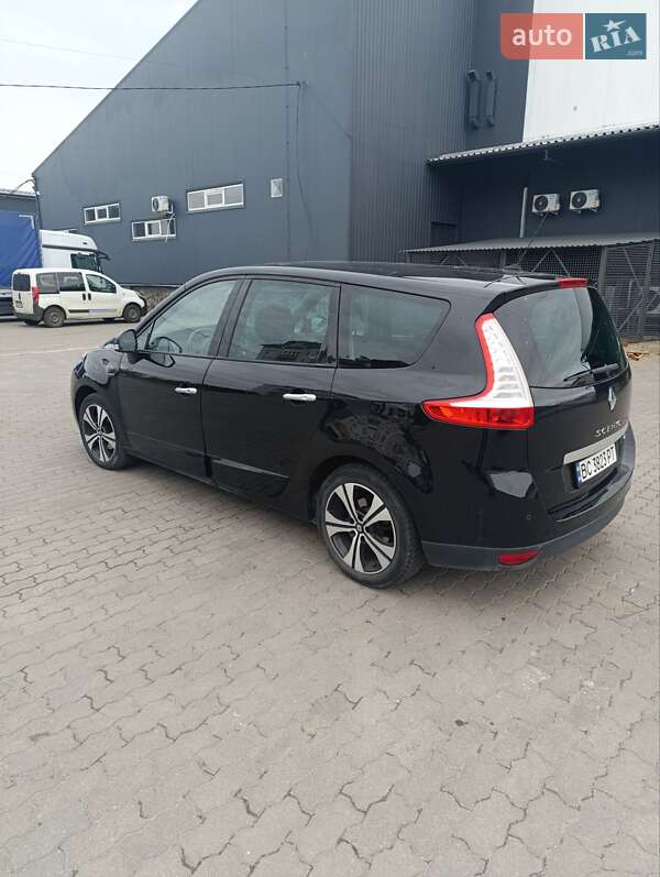 Минивэн Renault Grand Scenic 2011 в Стрые