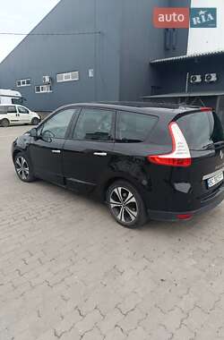 Мінівен Renault Grand Scenic 2011 в 