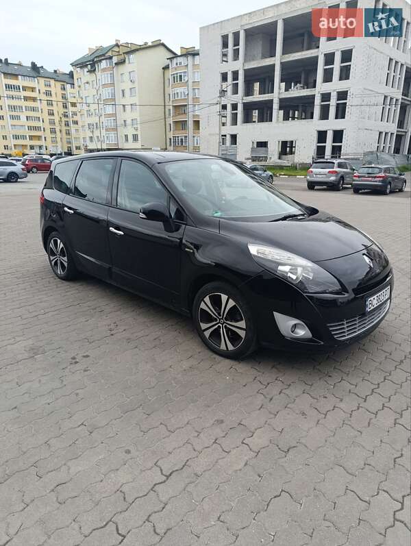 Мінівен Renault Grand Scenic 2011 в 
