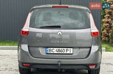 Минивэн Renault Grand Scenic 2011 в 