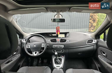 Минивэн Renault Grand Scenic 2011 в 