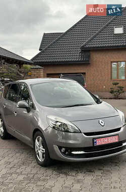 Мінівен Renault Grand Scenic 2012 в 