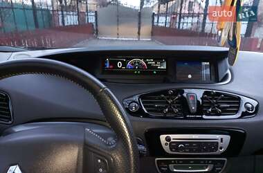 Минивэн Renault Grand Scenic 2013 в 