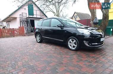 Минивэн Renault Grand Scenic 2013 в 