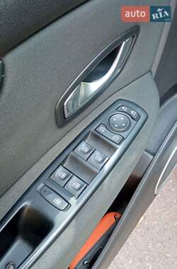 Мінівен Renault Grand Scenic 2010 в 