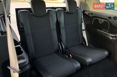Минивэн Renault Grand Scenic 2012 в 