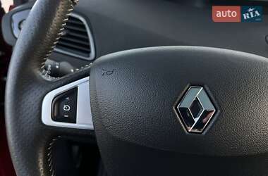Минивэн Renault Grand Scenic 2012 в 