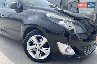 Мінівен Renault Grand Scenic 2010 в 