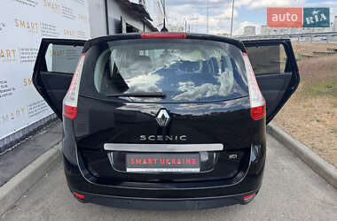 Минивэн Renault Grand Scenic 2010 в 