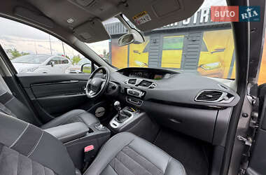 Мінівен Renault Grand Scenic 2015 в 