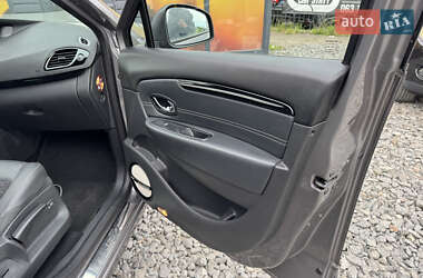 Мінівен Renault Grand Scenic 2015 в 