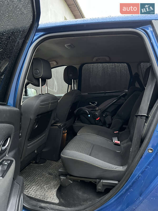 Минивэн Renault Grand Scenic 2010 в Калуше