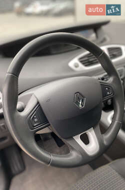 Минивэн Renault Grand Scenic 2009 в 