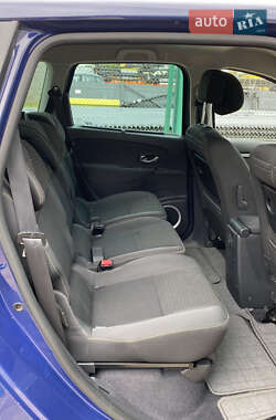 Минивэн Renault Grand Scenic 2009 в 