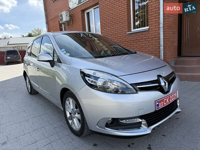 Renault Grand Scenic 2012