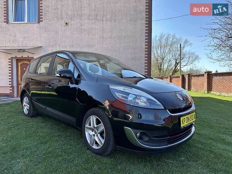 Минивэн Renault Grand Scenic 2013 в Ивано-Франковске