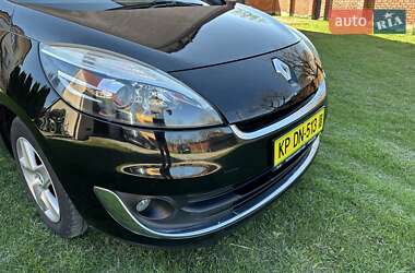 Минивэн Renault Grand Scenic 2013 в 