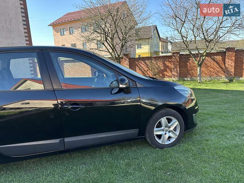 Минивэн Renault Grand Scenic 2013 в Ивано-Франковске