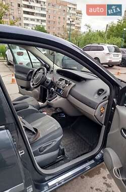 Минивэн Renault Grand Scenic 2006 в 