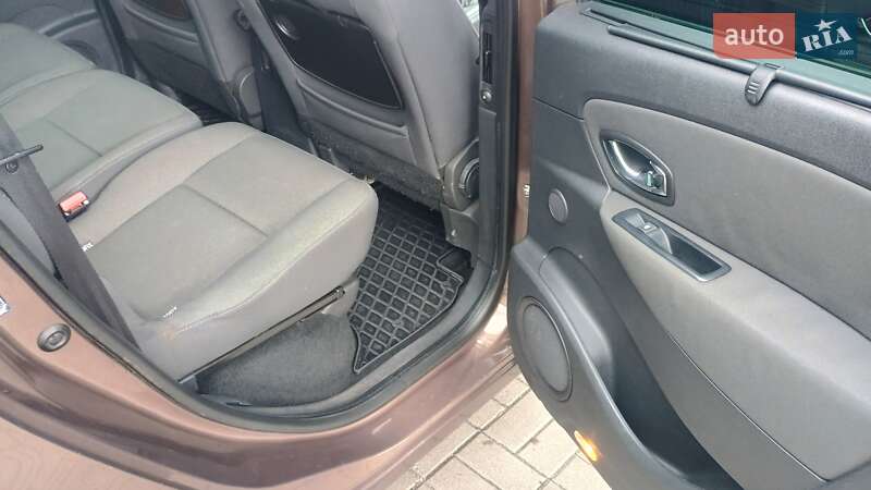 Мінівен Renault Grand Scenic 2011 в Києві