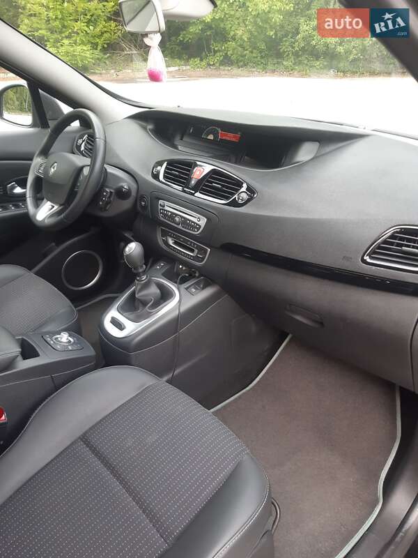 Минивэн Renault Grand Scenic 2011 в Харькове