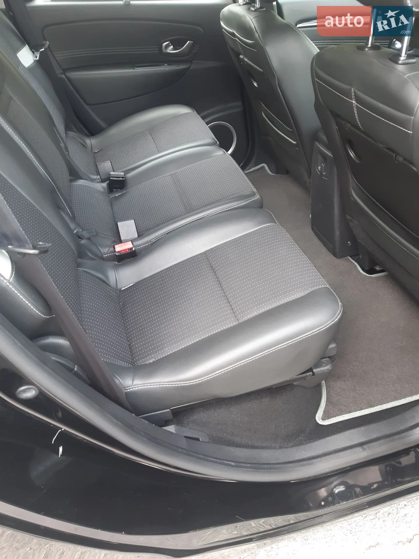 2011 Renault Scenic - мініатюра 13