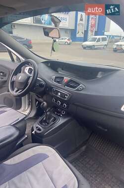 Мінівен Renault Grand Scenic 2010 в 