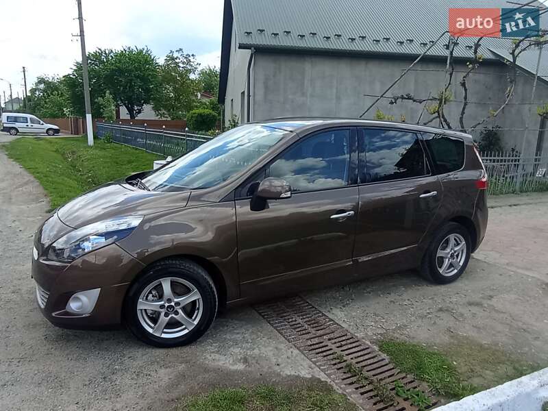 Минивэн Renault Grand Scenic 2009 в Бучаче