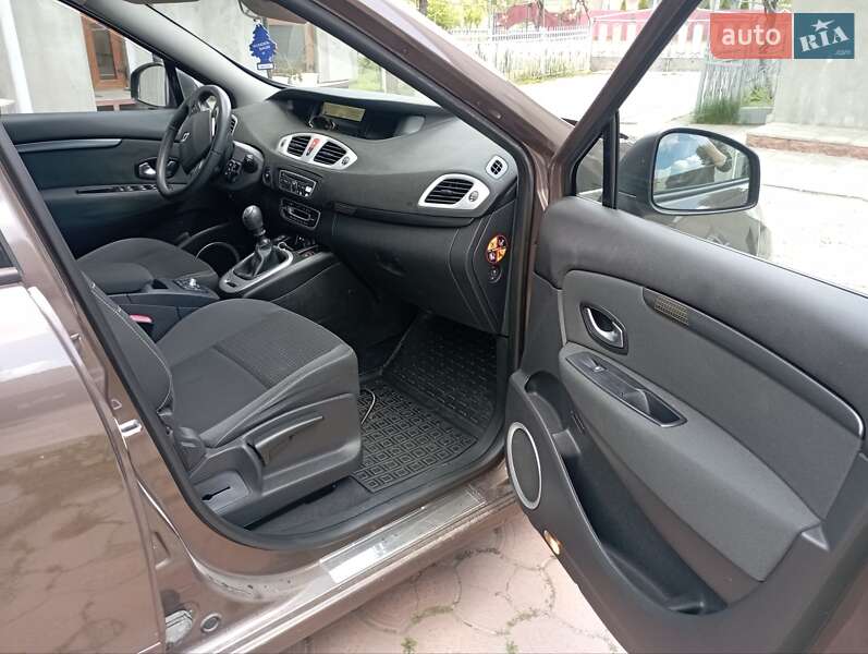 Минивэн Renault Grand Scenic 2009 в Бучаче