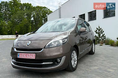 Минивэн Renault Grand Scenic 2012 в 