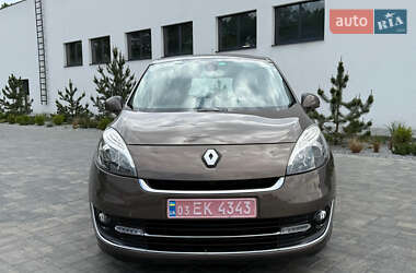 Минивэн Renault Grand Scenic 2012 в 