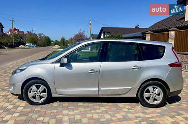 Минивэн Renault Grand Scenic 2011 в 