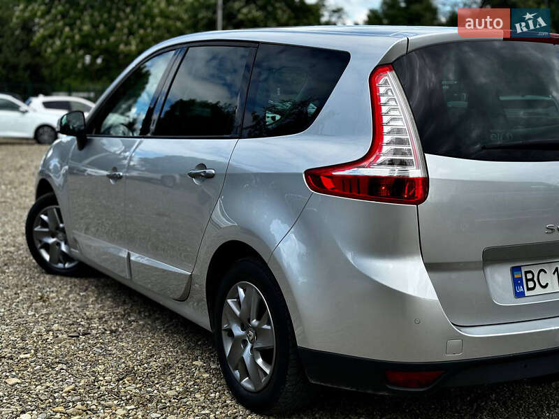 Минивэн Renault Grand Scenic 2011 в Стрые