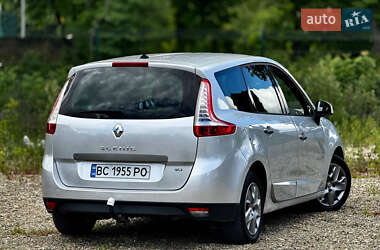 Минивэн Renault Grand Scenic 2011 в 