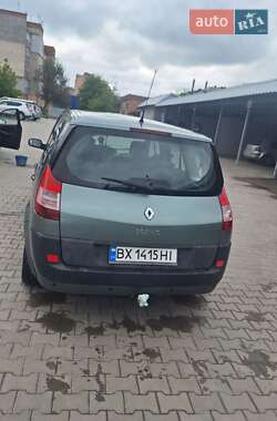 Минивэн Renault Grand Scenic 2004 в 