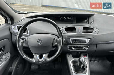 Минивэн Renault Grand Scenic 2015 в 
