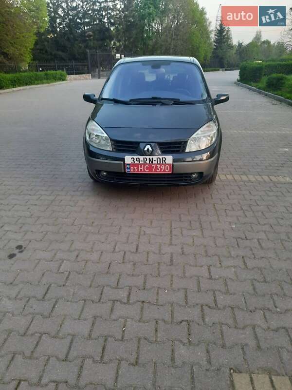 Минивэн Renault Grand Scenic 2005 в 