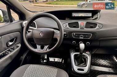 Минивэн Renault Grand Scenic 2010 в 