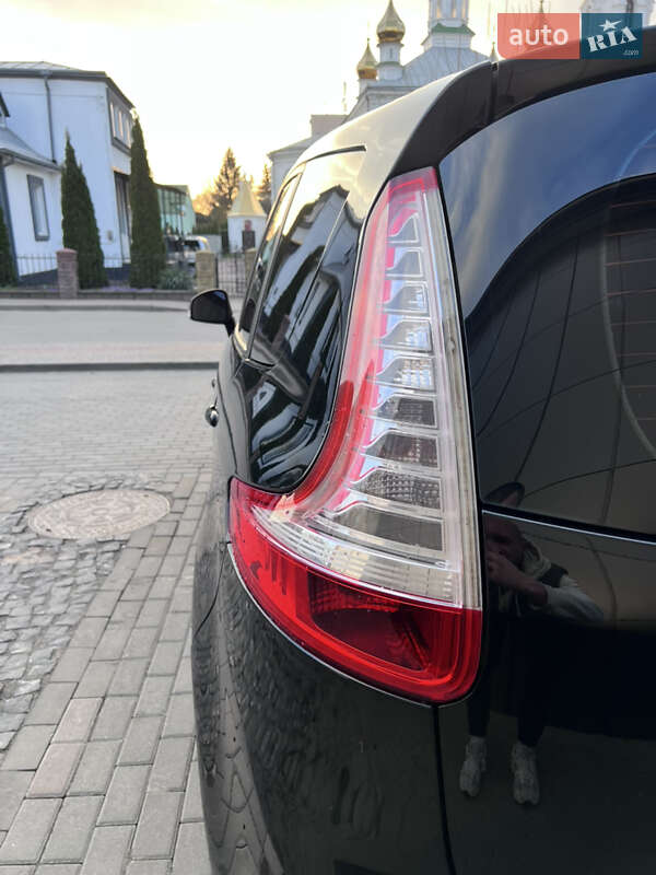 Мінівен Renault Grand Scenic 2012 в Дубні