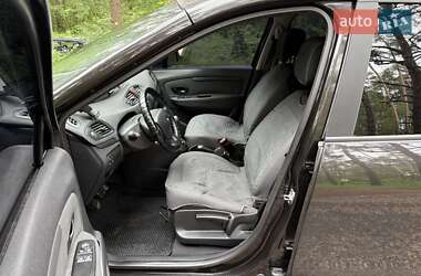 Минивэн Renault Grand Scenic 2009 в 