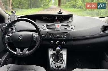 Минивэн Renault Grand Scenic 2009 в 