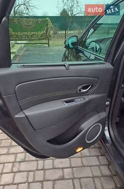 Минивэн Renault Grand Scenic 2011 в 