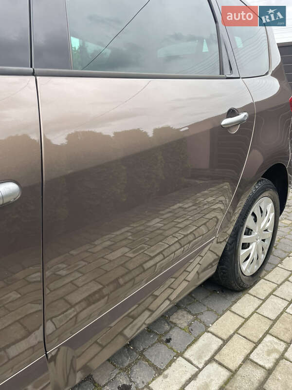 Минивэн Renault Grand Scenic 2010 в Стрые