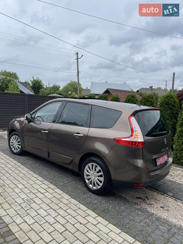 Минивэн Renault Grand Scenic 2010 в Стрые