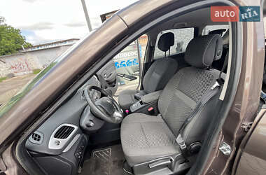 Мінівен Renault Grand Scenic 2011 в 