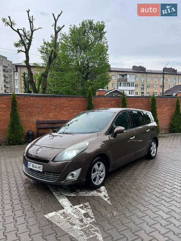 Renault Grand Scenic 2010