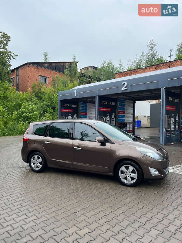Минивэн Renault Grand Scenic 2010 в Коломые
